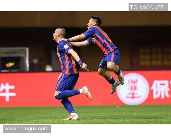 西安足球队与南京足球队的较量分析与战术探讨